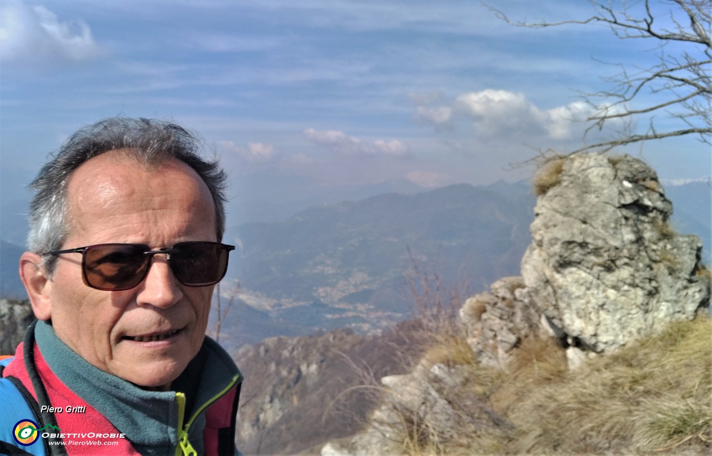 42 Dalle rocce della Filaressa vista sul mio paese.jpg